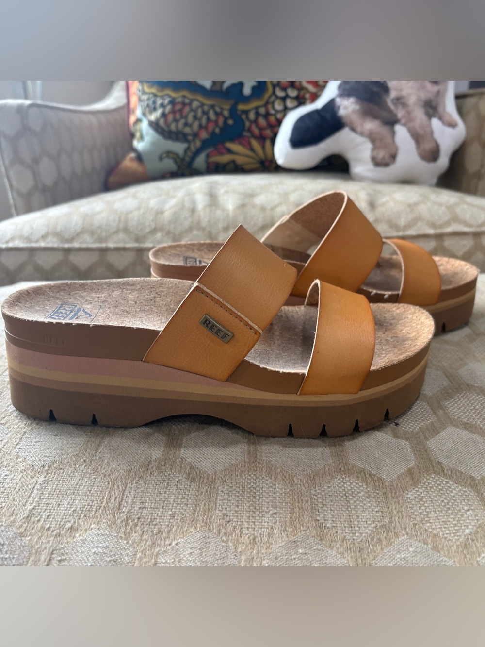 Reef Women's Tan Platform Sandals - Picture 4 of 7